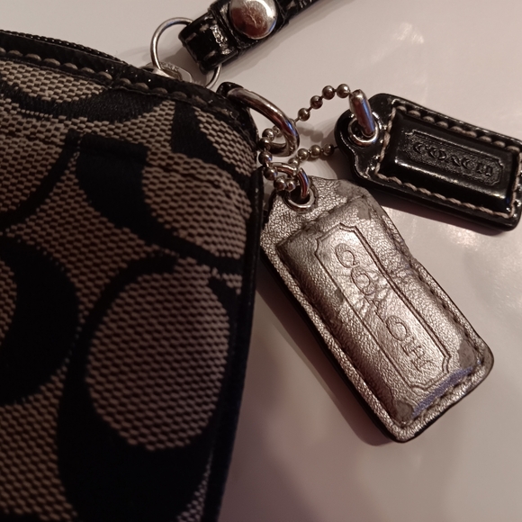 Coach clutch or makeup bag - Picture 5 of 6